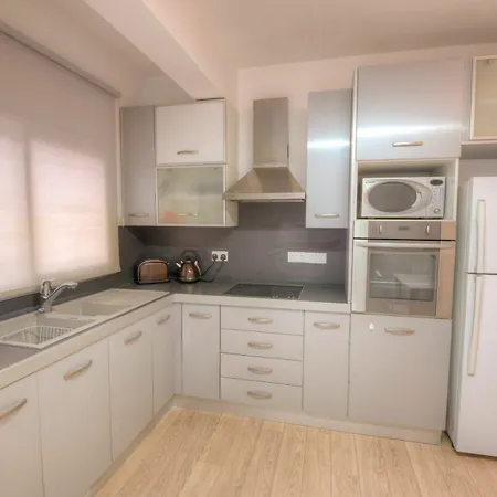 Dasoudi Beachfront Apartment Apartment Limassol