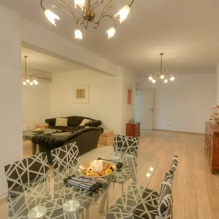 Dasoudi Beachfront Apartment Apartment Limassol